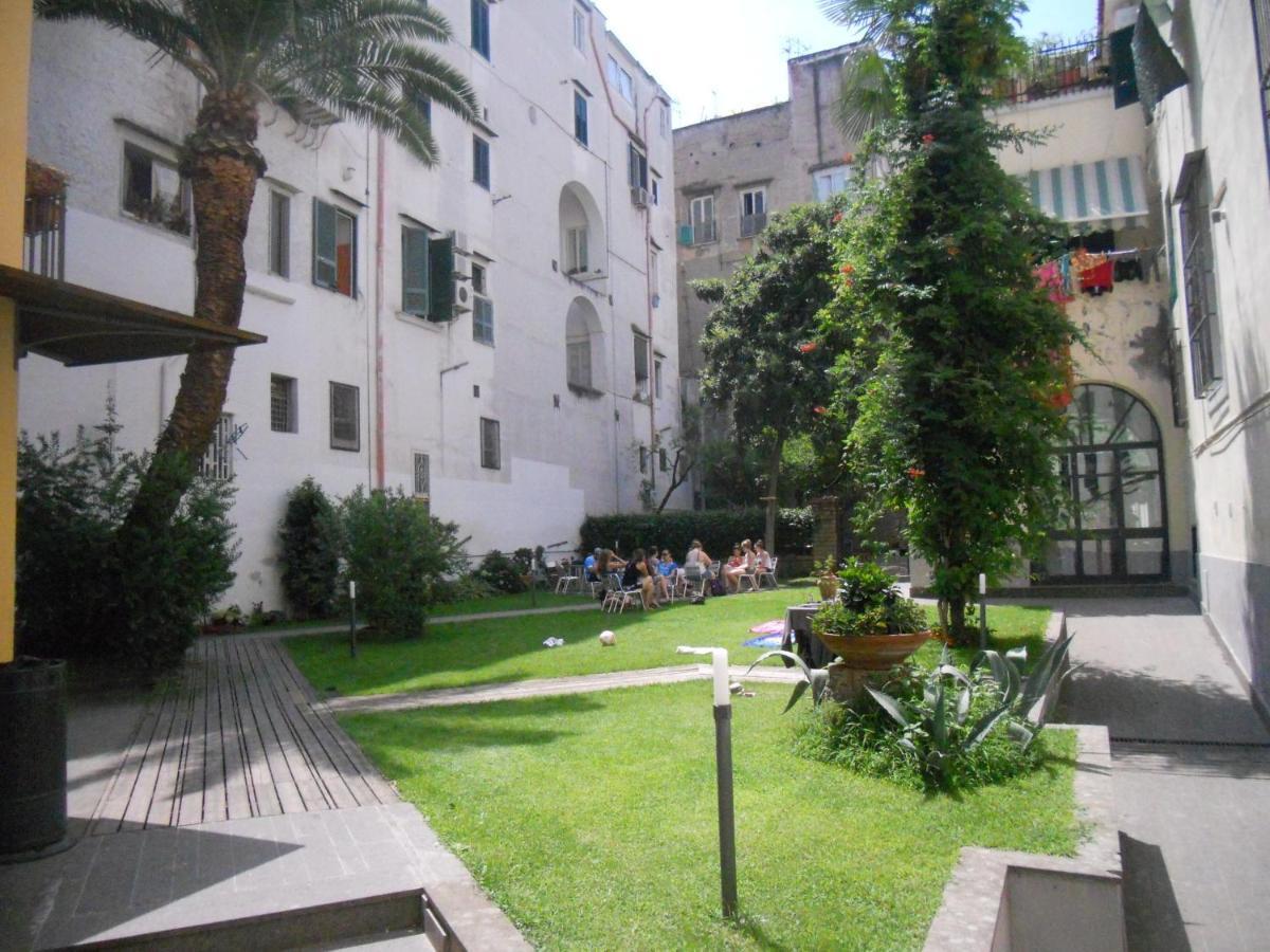 La Controra Hostel Napoli Phòng bức ảnh